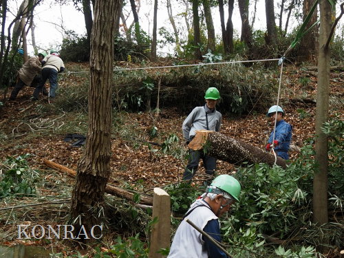 ���R��y��