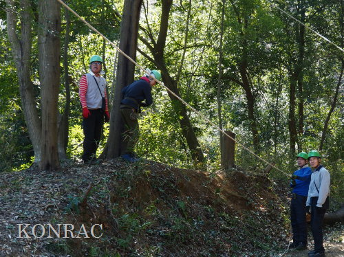 ���R��y��